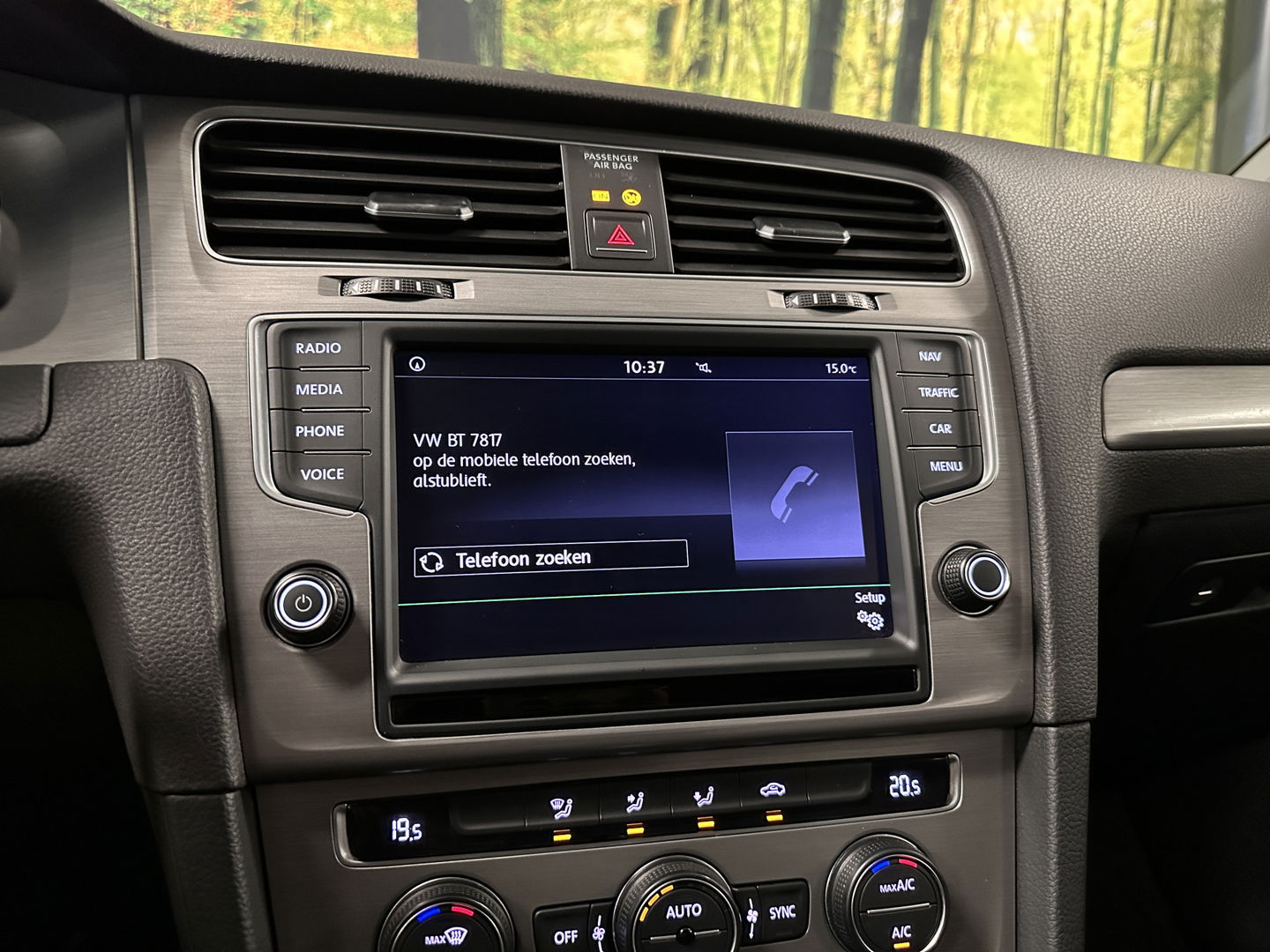 Volkswagen Golf Variant 1.0 TSI Connected Series | Trekhaak | Achteruitrijcamera | Cruise Control | Apple Carplay/Android Auto | Parkeersensoren | DAB | Navigatie | Airconditioning |