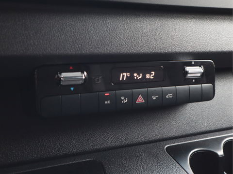 Mercedes-Benz Sprinter 515 CDI Euro 6 Automaat Bakwagen - Laadklep - Trekhaak