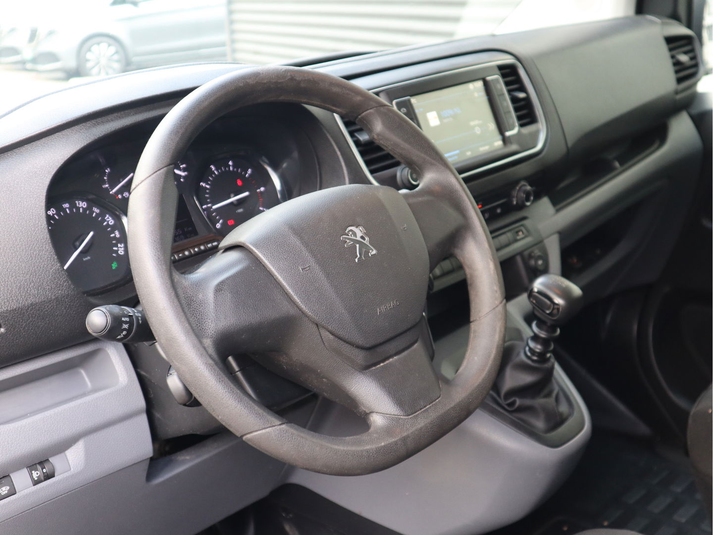 Peugeot Expert 2.0 BlueHDI 150pk Euro 6 DC 5 Pers. - L3 - Cruise - Camera