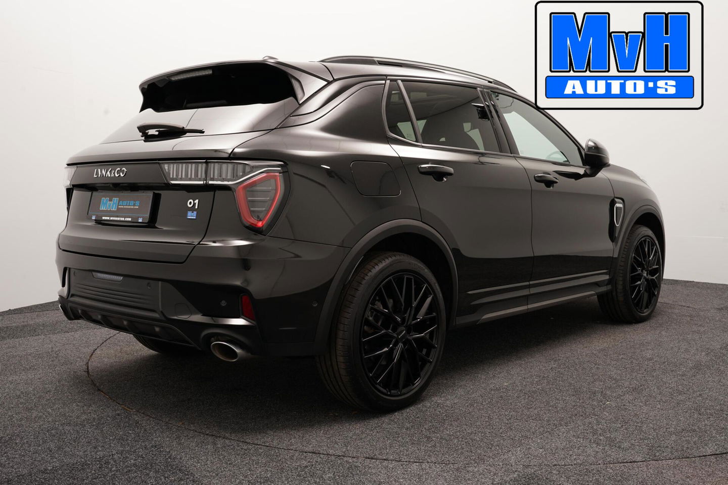 Lynk & Co 01 1.5 Hybride|FULL BLACK XL|ZWARTE.HEMEL|360ºCAM