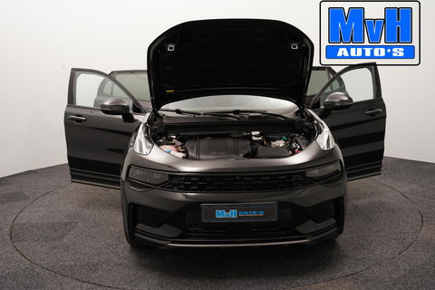 Lynk & Co 01 1.5 Hybride|FULL BLACK XL|ZWARTE.HEMEL|360ºCAM