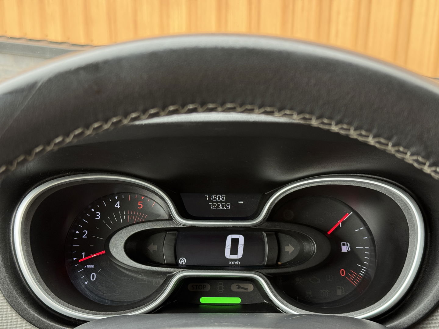 Renault Trafic 1.6 dCi T29 L2H1 DC Comfort | Marge |  Airconditioning | Radio | Navigatie | Cruise Control | Bluetooth | Stop & Go | Multifunctioneel Stuurwiel |