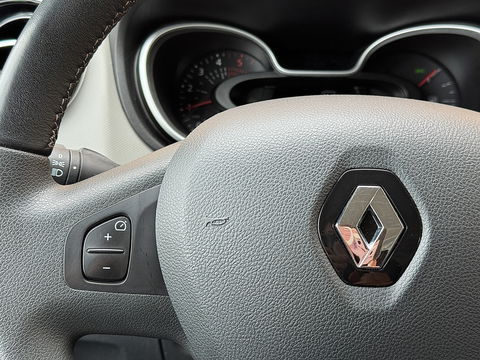 Renault Trafic 1.6 dCi T29 L2H1 DC Comfort | Marge |  Airconditioning | Radio | Navigatie | Cruise Control | Bluetooth | Stop & Go | Multifunctioneel Stuurwiel |