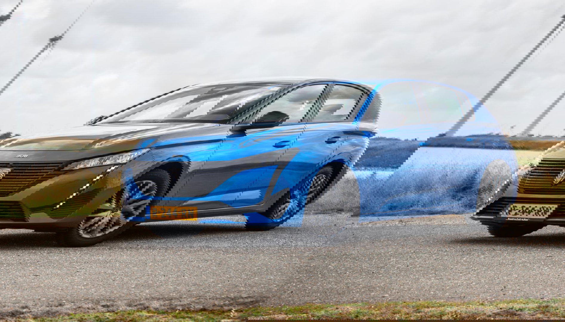 Peugeot 308 1.2 PureTech Active Pack Business CARPLAY / AIRCO / CRUISE CONTROLE / NEDERLANDSE AUTO