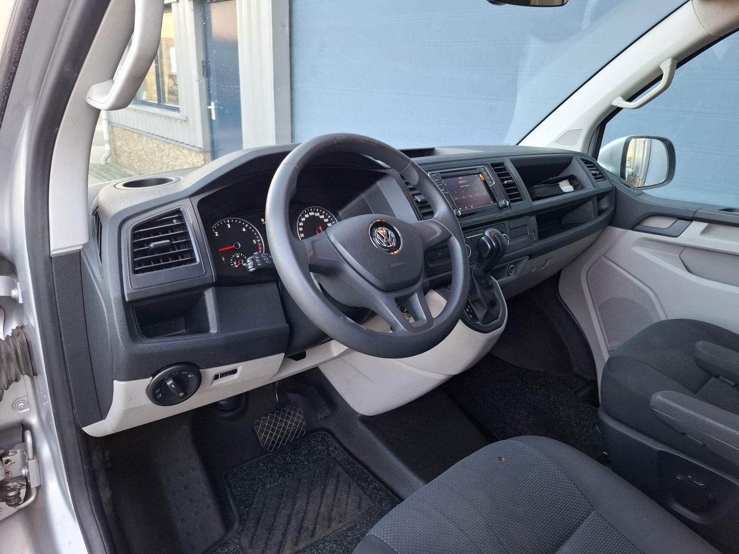 Volkswagen Transporter 2.0 TDI L2H1 Highline DUBBELE SCHUIFDEUR / AIRCO / CRUISE CONTROLE / TREKHAAK