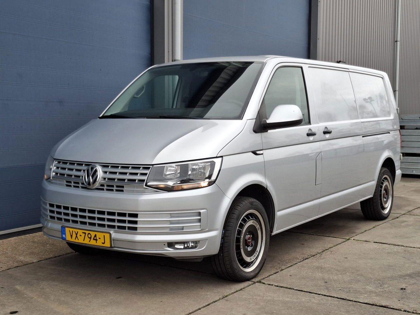 Volkswagen Transporter 2.0 TDI L2H1 Highline DUBBELE SCHUIFDEUR / AIRCO / CRUISE CONTROLE / TREKHAAK