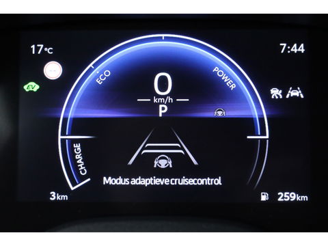 Toyota Yaris Cross 1.5 Hybrid 130 Teamplayer | Pearl White parelmoer | Winter pack | Safety Pack | Adapt. Cruise | Camera