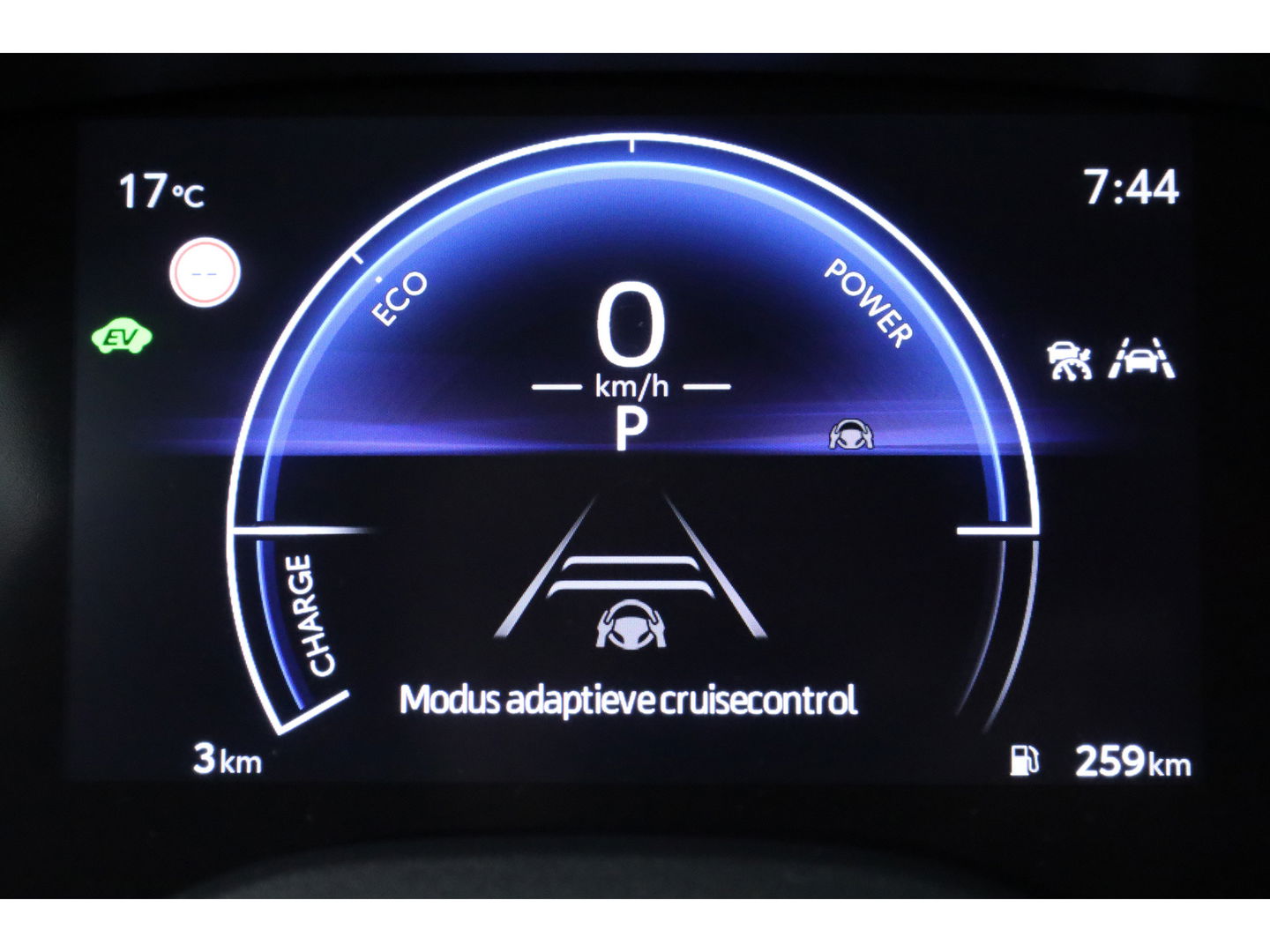 Toyota Yaris Cross 1.5 Hybrid 130 Teamplayer | Pearl White parelmoer | Winter pack | Safety Pack | Adapt. Cruise | Camera