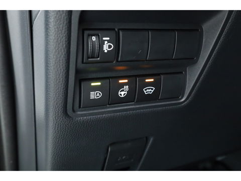 Toyota Yaris Cross 1.5 Hybrid 130 Teamplayer | Pearl White parelmoer | Winter pack | Safety Pack | Adapt. Cruise | Camera