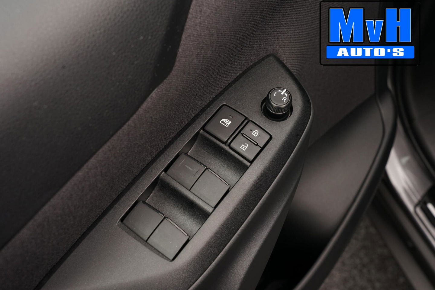 Toyota Yaris Cross 1.5 Hybrid 115 Business Plus|NAVI|STOEL/STUUR.VERW