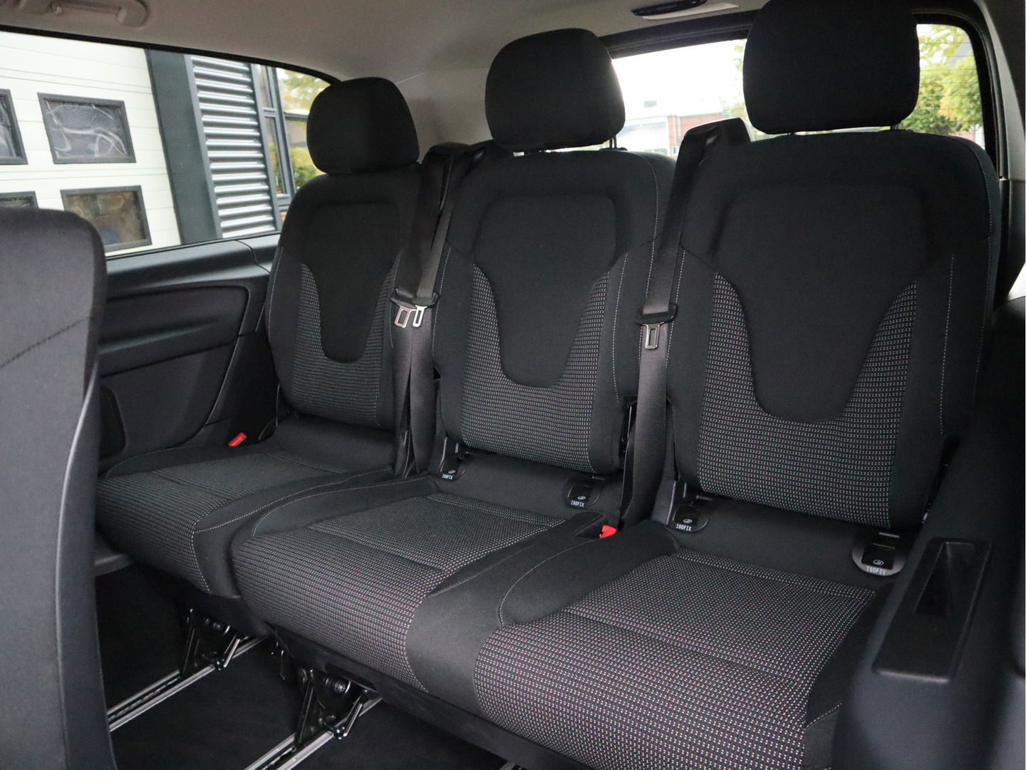 Mercedes-Benz EQV 300 90 kWh L3 Extra Lang - 8 Pers - 2x Elektrische schuifdr.