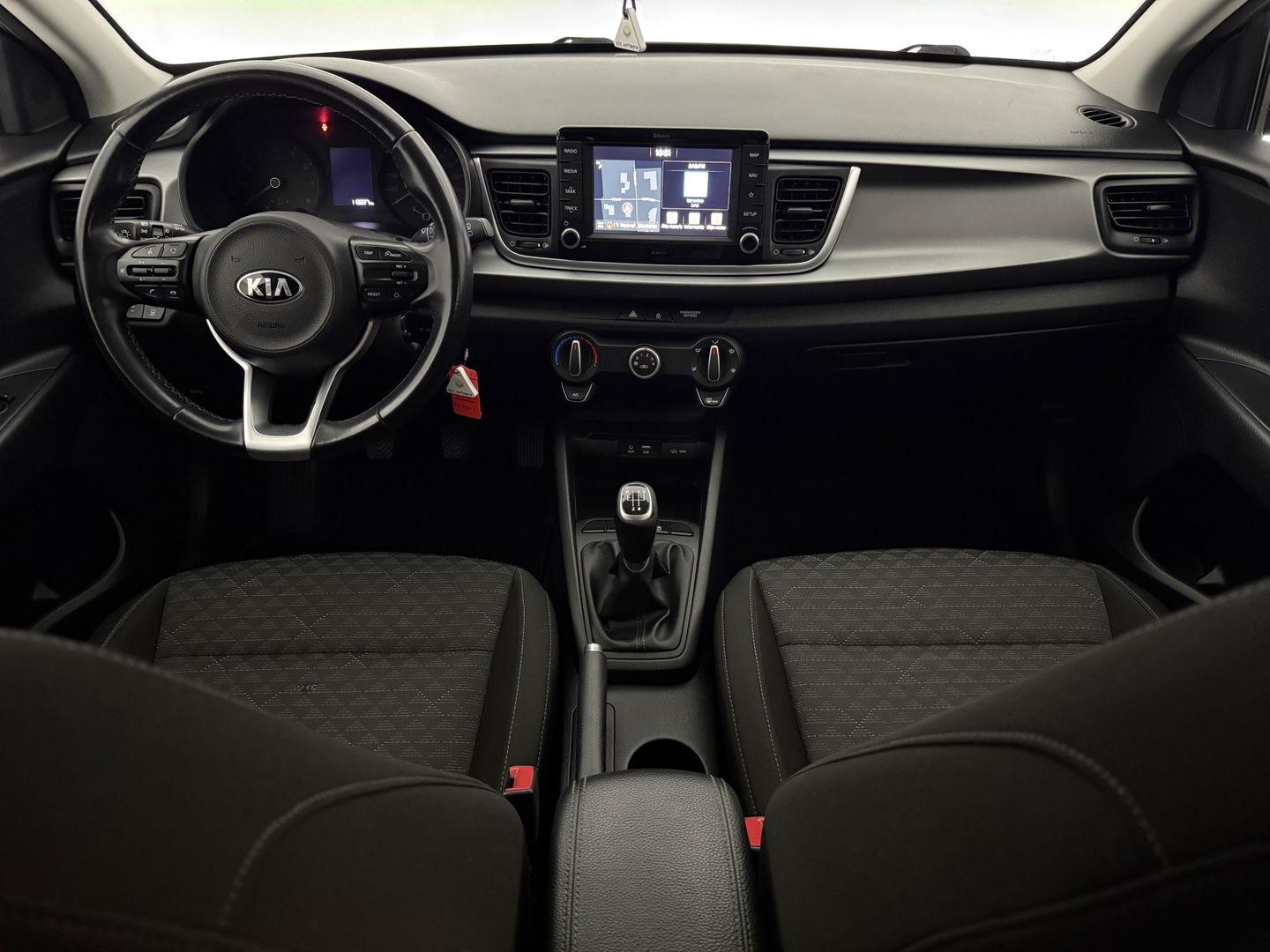 Kia Rio 1.0 TGDI DynamicLine | Camera | Cruise | Navigatie | Parkeersens. | LED