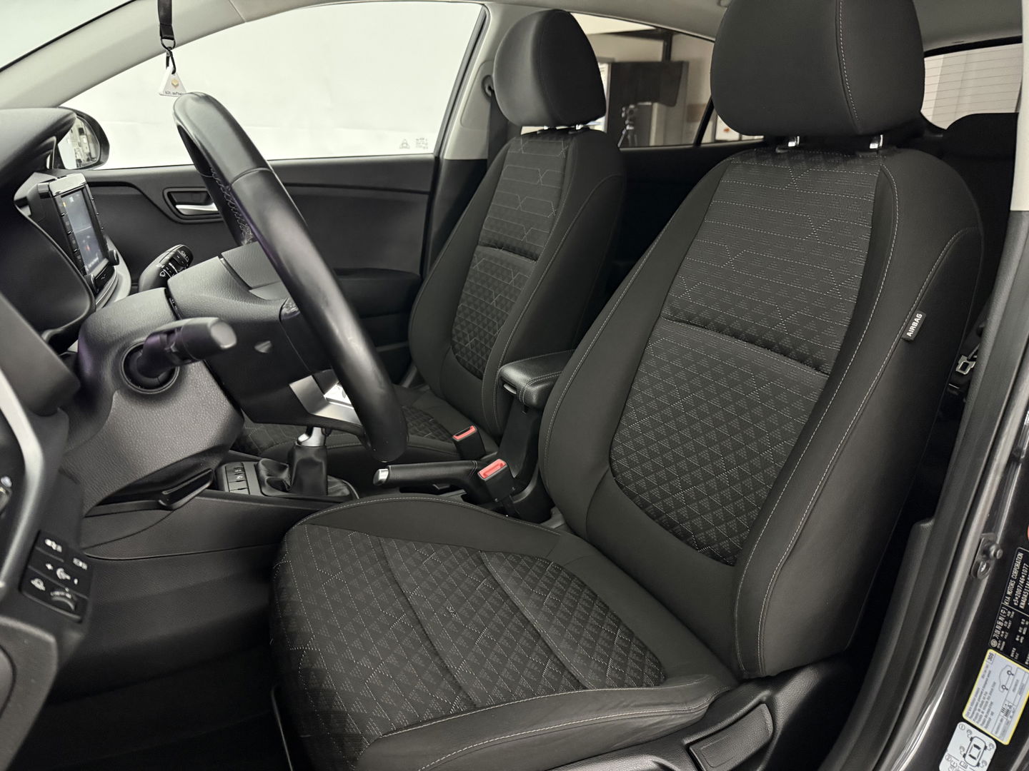 Kia Rio 1.0 TGDI DynamicLine | Camera | Cruise | Navigatie | Parkeersens. | LED