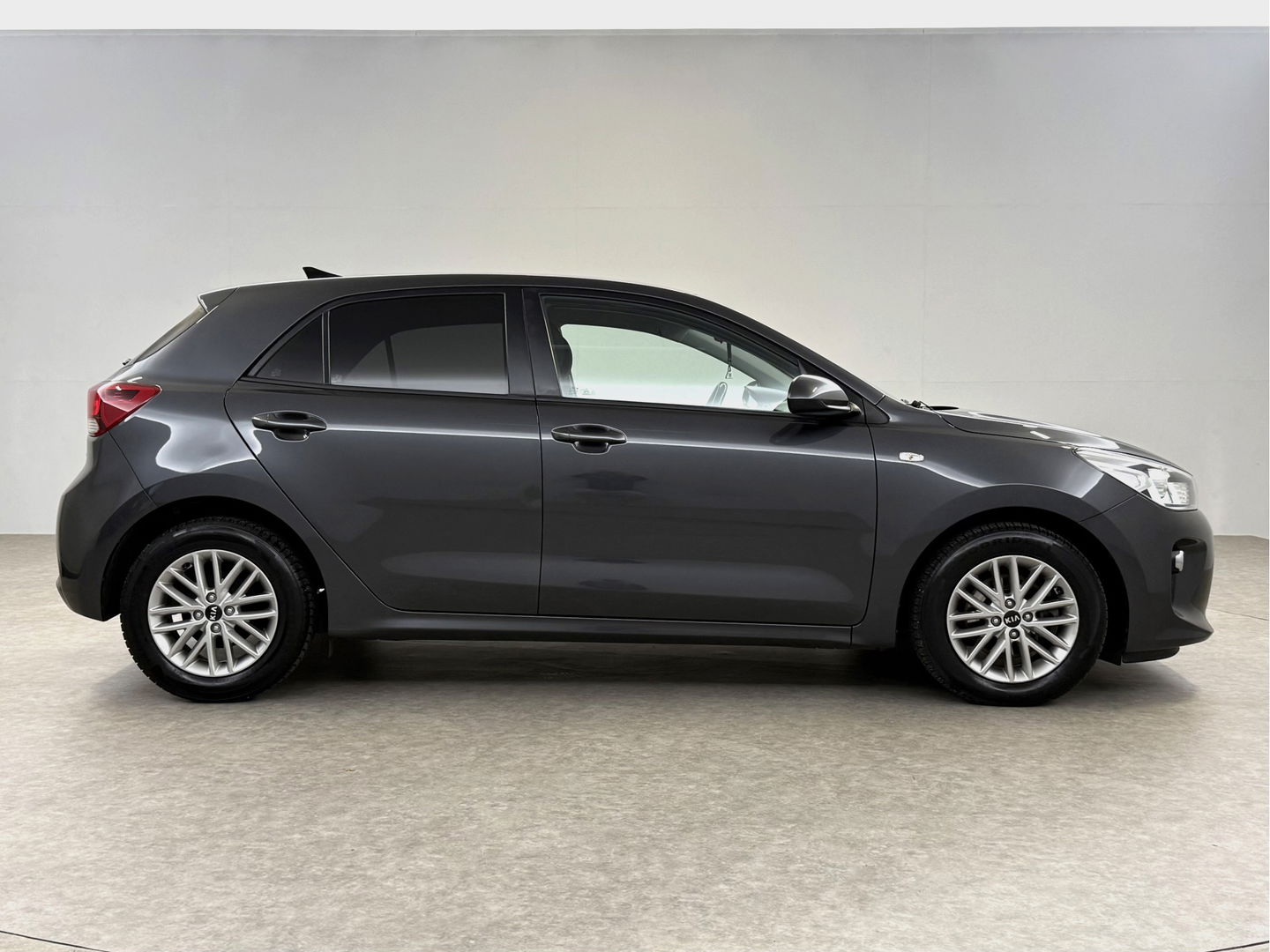 Kia Rio 1.0 TGDI DynamicLine | Camera | Cruise | Navigatie | Parkeersens. | LED