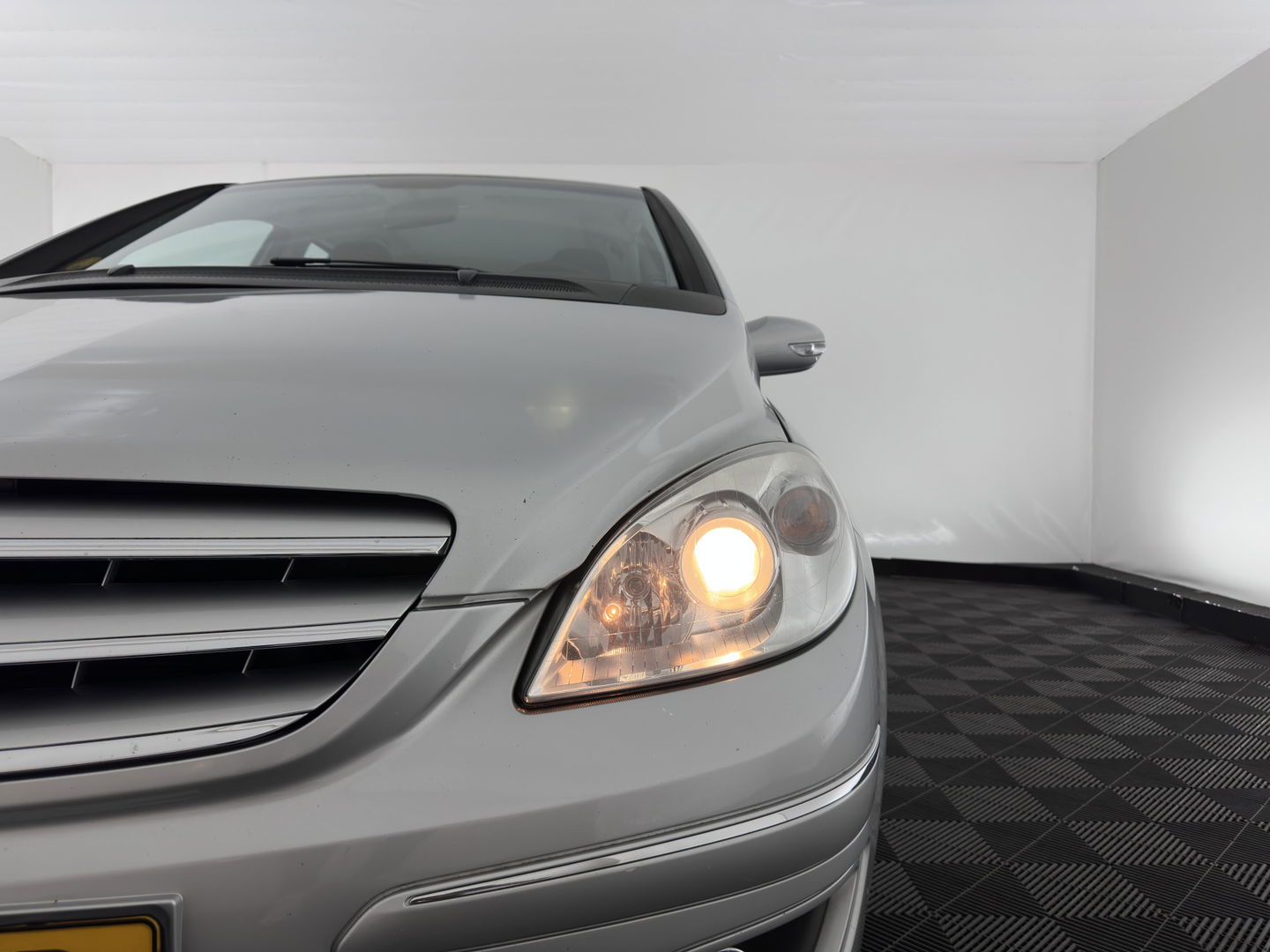 Mercedes-Benz B-Klasse 180 CDI Aut. *LEATHER-FABRIC | AIRCO | CRUISE | COMFORT-SEATS | TOWBAR | 17''ALU*