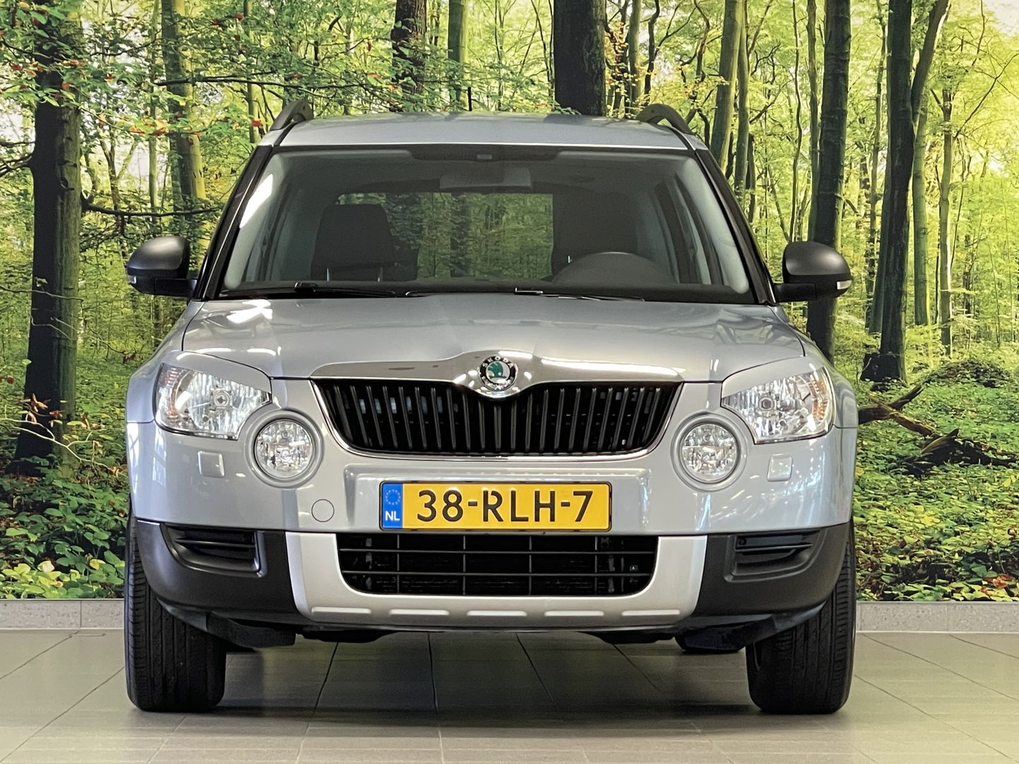Škoda Yeti 1.2 TSI Comfort | Origineel Nederlands | Lichtmetaal 16'' | Airconditioning | Navigatie | Radio/Cd | Isofix |