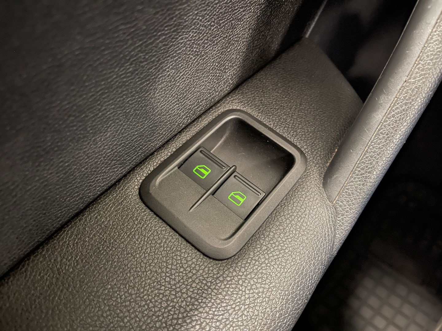 Škoda Yeti 1.2 TSI Comfort | Origineel Nederlands | Lichtmetaal 16'' | Airconditioning | Navigatie | Radio/Cd | Isofix |