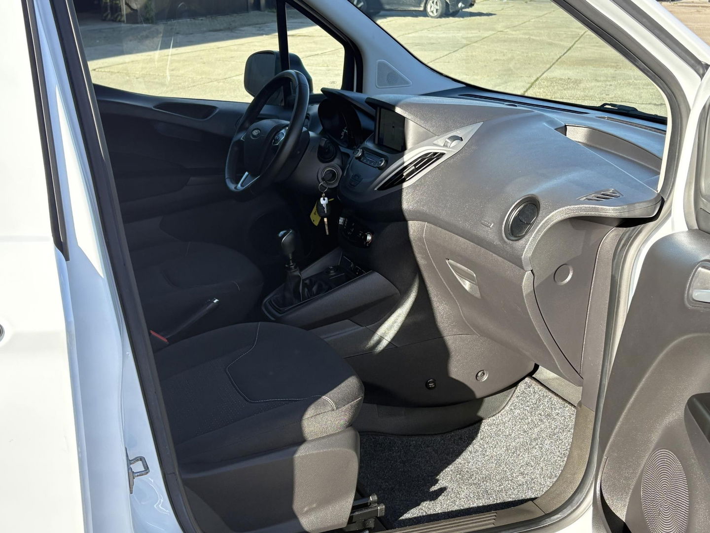 Ford Transit Courier 1.5 TDCI SPORT | Cruise control | EURO 6 | 2x schuif | Carplay |