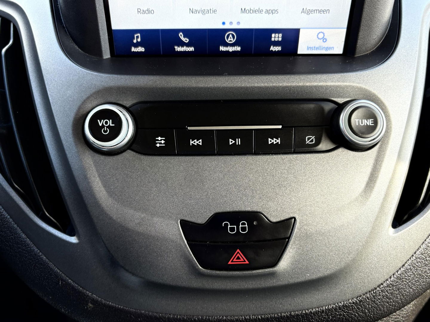 Ford Transit Courier 1.5 TDCI SPORT | Cruise control | EURO 6 | 2x schuif | Carplay |