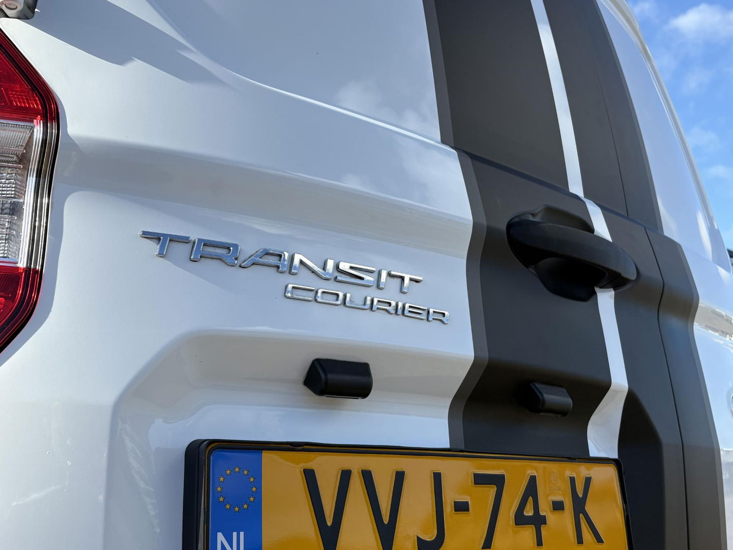 Ford Transit Courier 1.5 TDCI SPORT | Cruise control | EURO 6 | 2x schuif | Carplay |