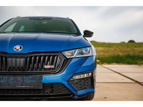 Škoda Octavia Combi 1.4 TSI RS iV PHEV | ALCANTARA SPORT COMFORT STOELEN | TREKHAAK | STANDKACHEL