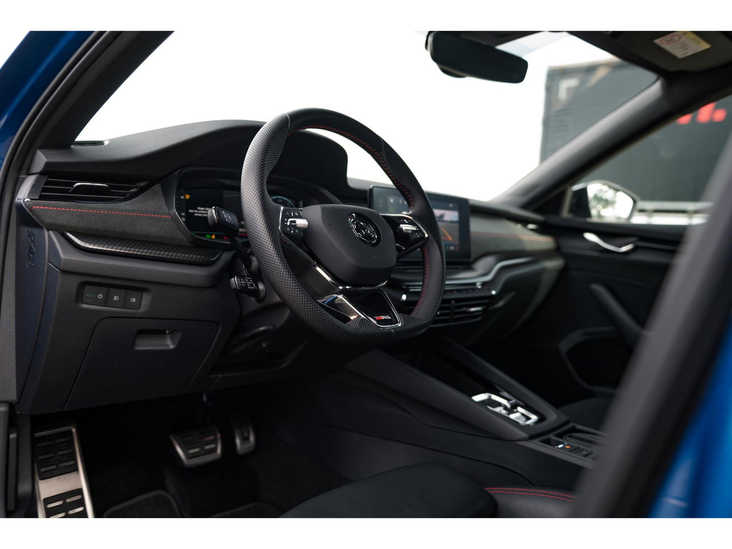 Škoda Octavia Combi 1.4 TSI RS iV PHEV | ALCANTARA SPORT COMFORT STOELEN | TREKHAAK | STANDKACHEL