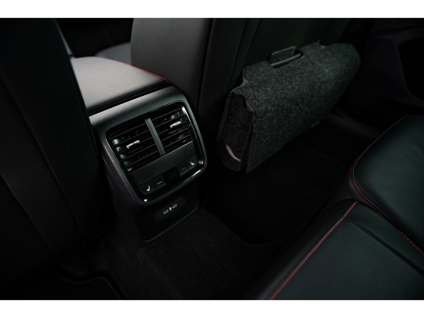 Škoda Octavia Combi 1.4 TSI RS iV PHEV | ALCANTARA SPORT COMFORT STOELEN | TREKHAAK | STANDKACHEL