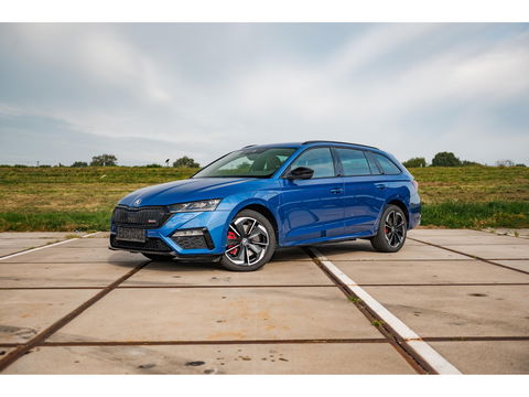 Škoda Octavia Combi 1.4 TSI RS iV PHEV | ALCANTARA SPORT COMFORT STOELEN | TREKHAAK | STANDKACHEL