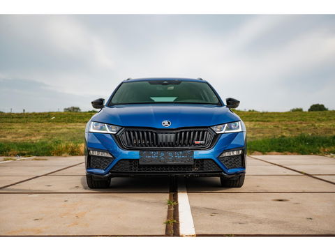 Škoda Octavia Combi 1.4 TSI RS iV PHEV | ALCANTARA SPORT COMFORT STOELEN | TREKHAAK | STANDKACHEL