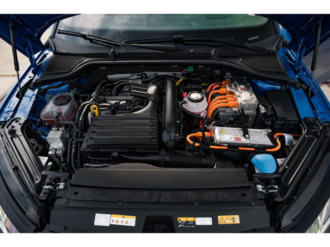 Škoda Octavia Combi 1.4 TSI RS iV PHEV | ALCANTARA SPORT COMFORT STOELEN | TREKHAAK | STANDKACHEL