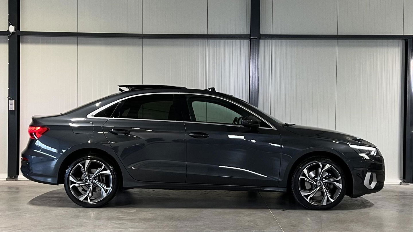 Audi A3 Limousine 35 TFSI S edition Pano Virtual Trekhaak