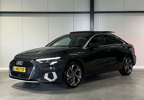 Audi A3 Limousine 35 TFSI S edition Pano Virtual Trekhaak