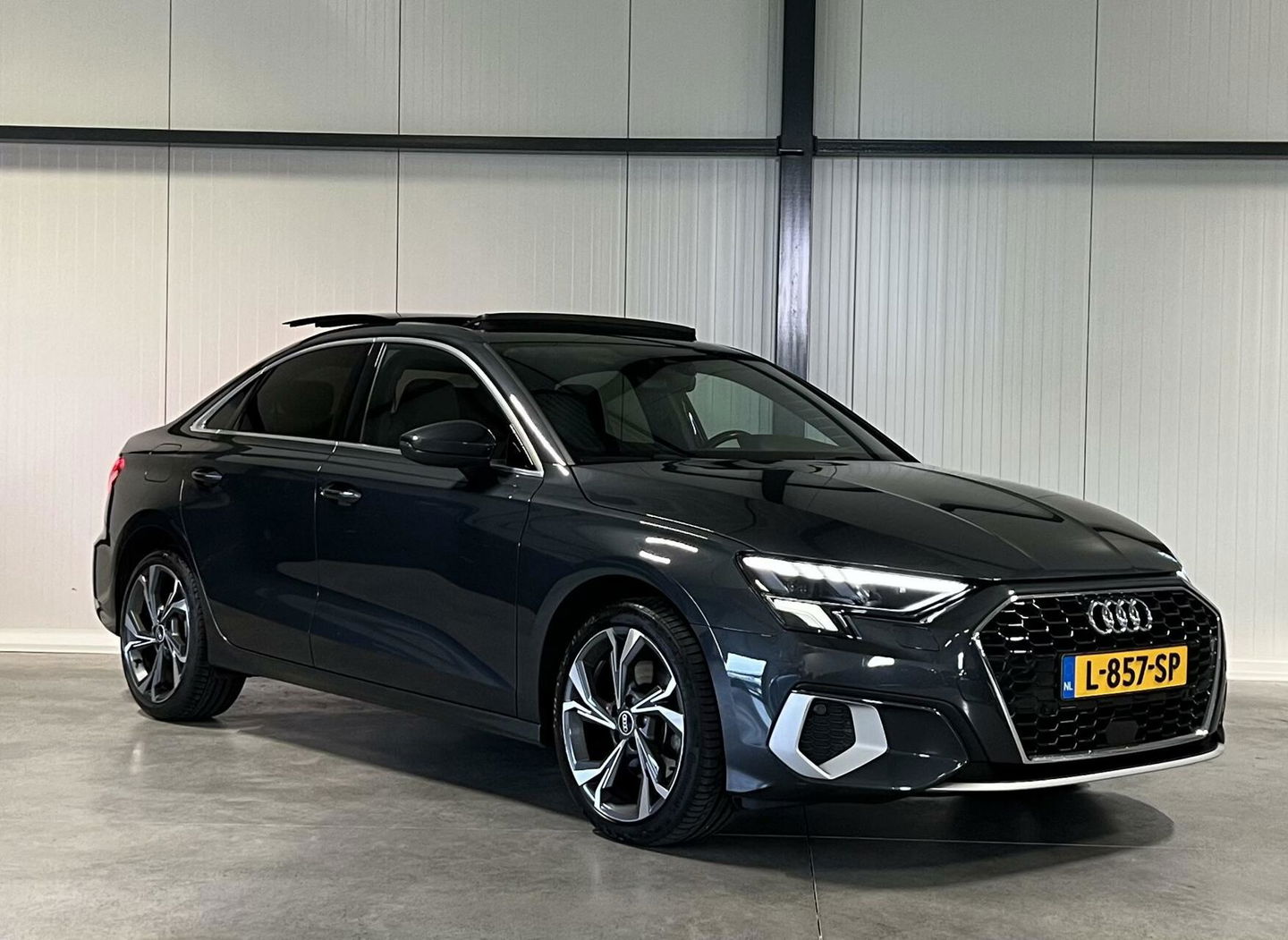 Audi A3 Limousine 35 TFSI S edition Pano Virtual Trekhaak