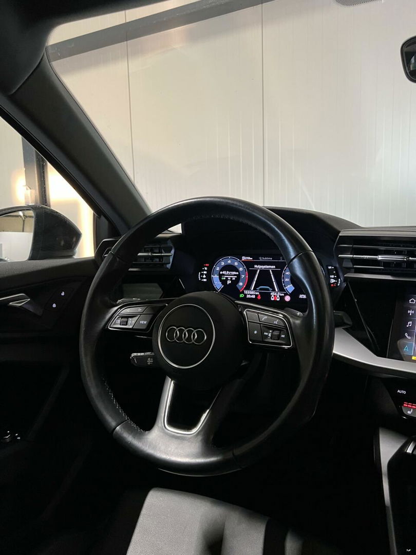 Audi A3 Limousine 35 TFSI S edition Pano Virtual Trekhaak