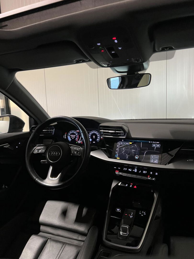 Audi A3 Limousine 35 TFSI S edition Pano Virtual Trekhaak