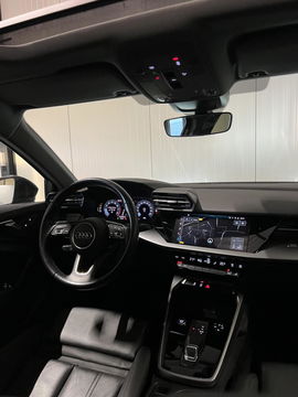Audi A3 Limousine 35 TFSI S edition Pano Virtual Trekhaak