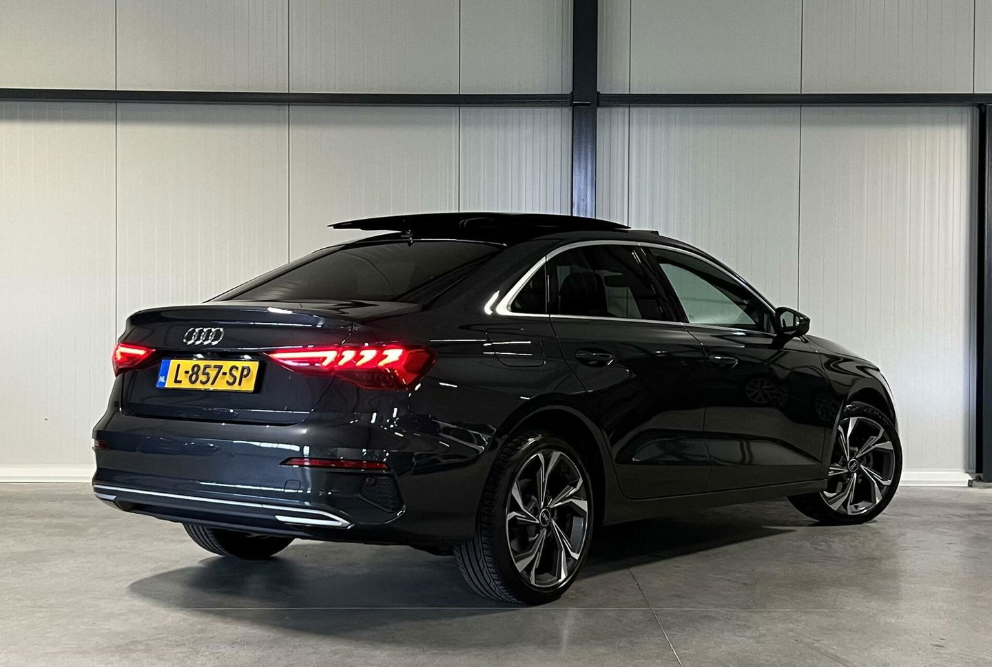 Audi A3 Limousine 35 TFSI S edition Pano Virtual Trekhaak