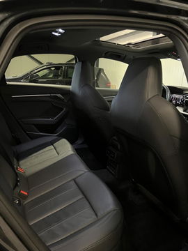 Audi A3 Limousine 35 TFSI S edition Pano Virtual Trekhaak