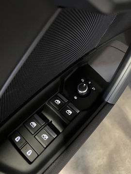 Audi A3 Limousine 35 TFSI S edition Pano Virtual Trekhaak