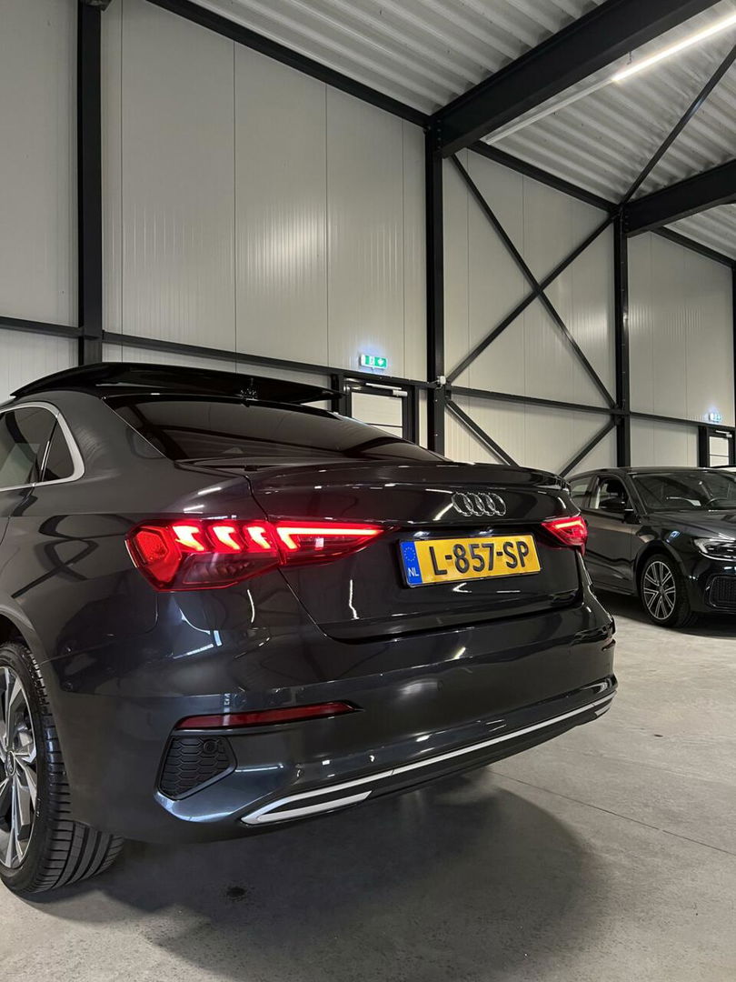 Audi A3 Limousine 35 TFSI S edition Pano Virtual Trekhaak