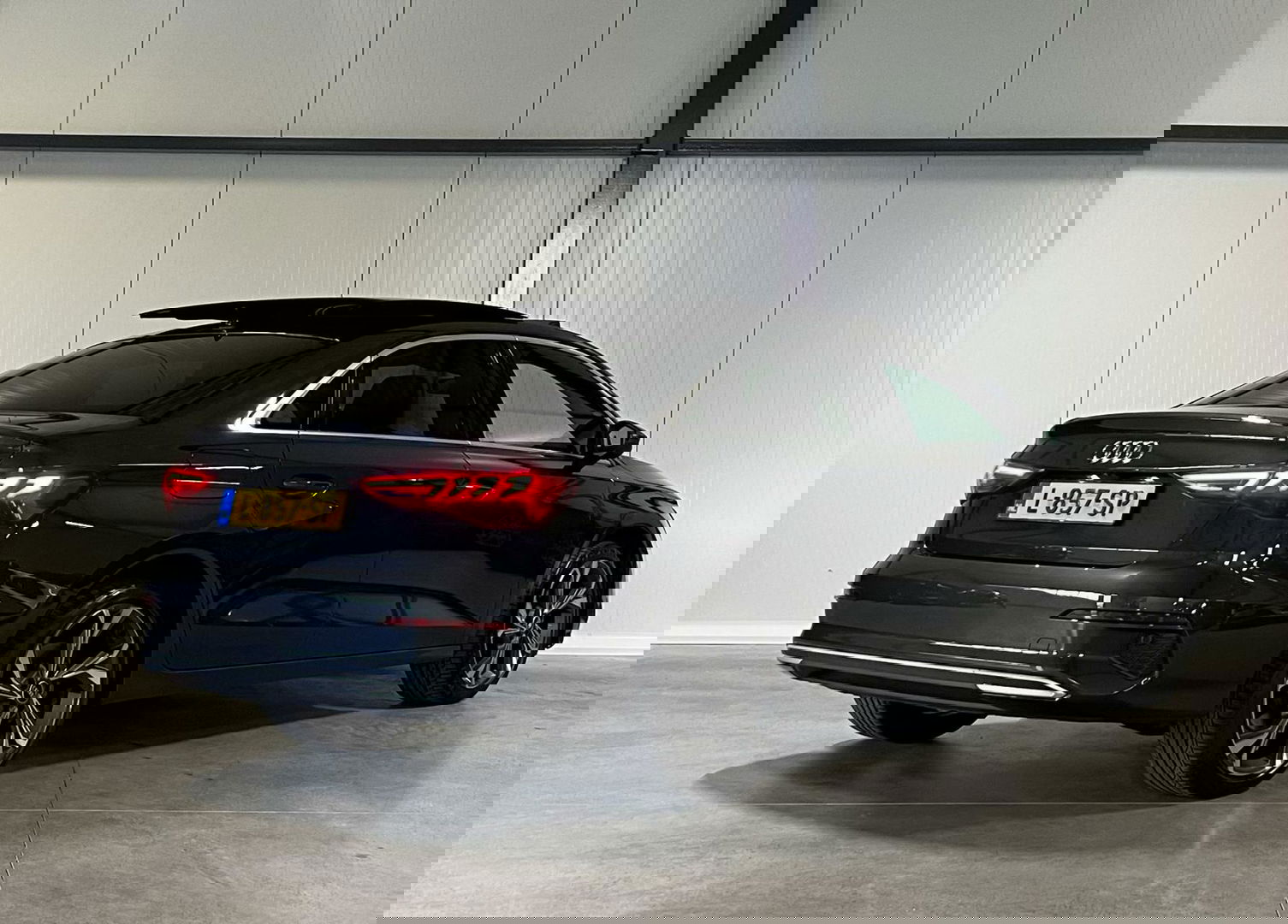 Audi A3 Limousine 35 TFSI S edition Pano Virtual Trekhaak