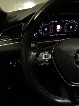 Volkswagen Tiguan 1.5 TSI R-line Pano Virtual Camera NAP VOL