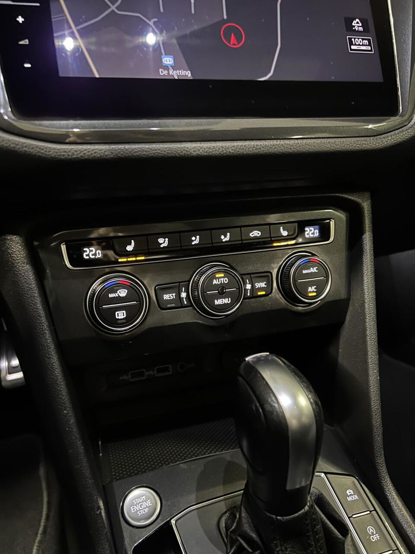 Volkswagen Tiguan 1.5 TSI R-line Pano Virtual Camera NAP VOL