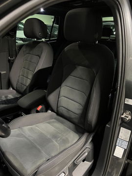 Volkswagen Tiguan 1.5 TSI R-line Pano Virtual Camera NAP VOL