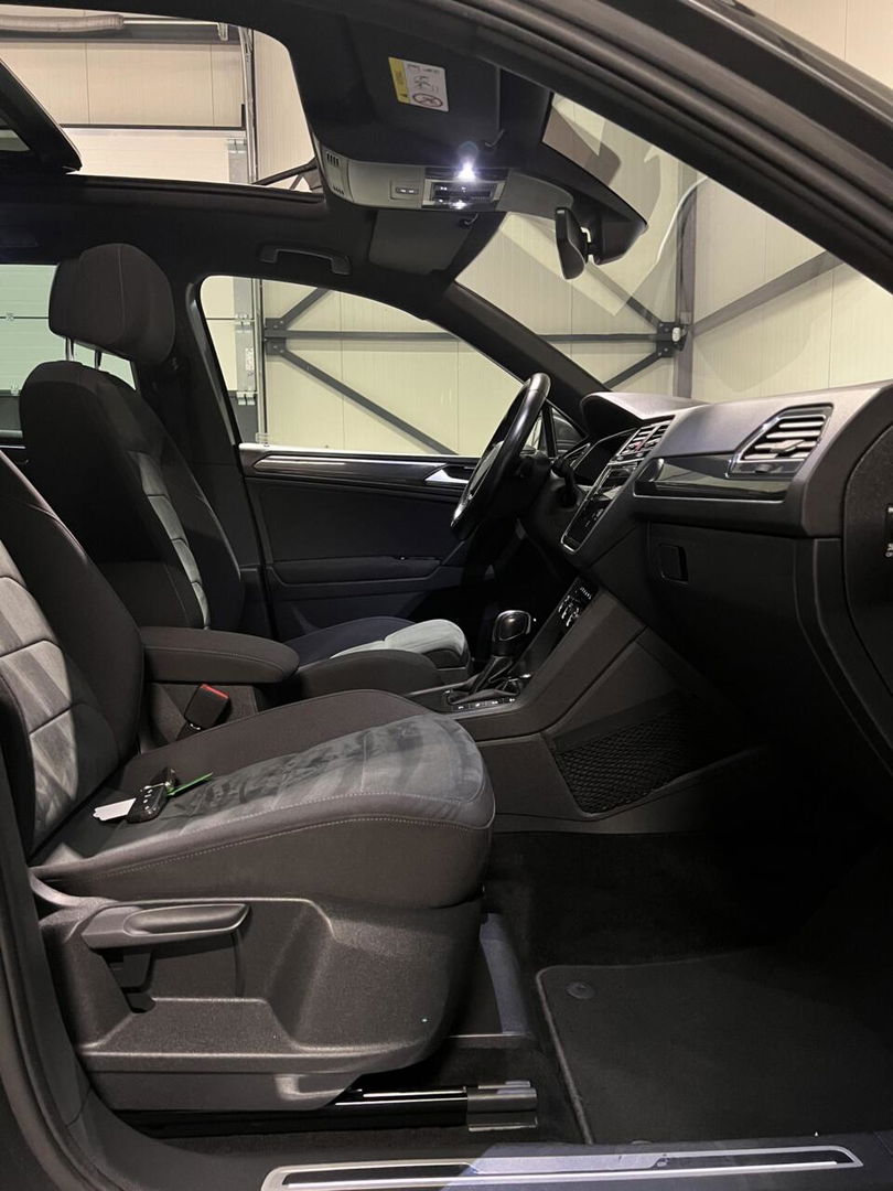 Volkswagen Tiguan 1.5 TSI R-line Pano Virtual Camera NAP VOL