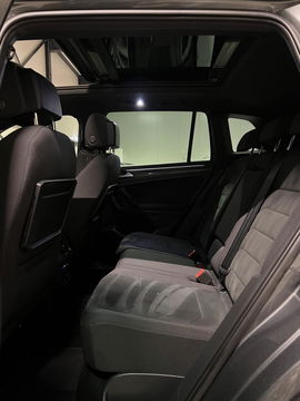 Volkswagen Tiguan 1.5 TSI R-line Pano Virtual Camera NAP VOL