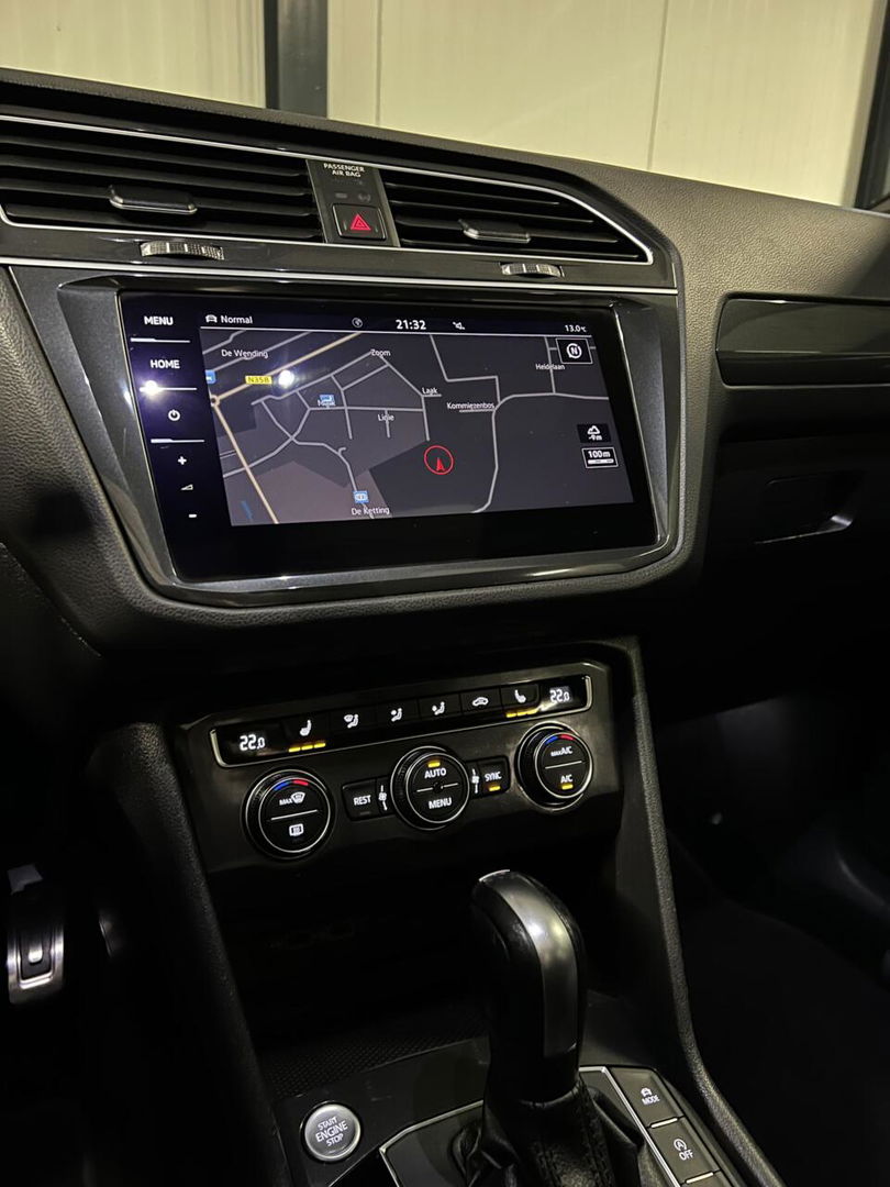 Volkswagen Tiguan 1.5 TSI R-line Pano Virtual Camera NAP VOL