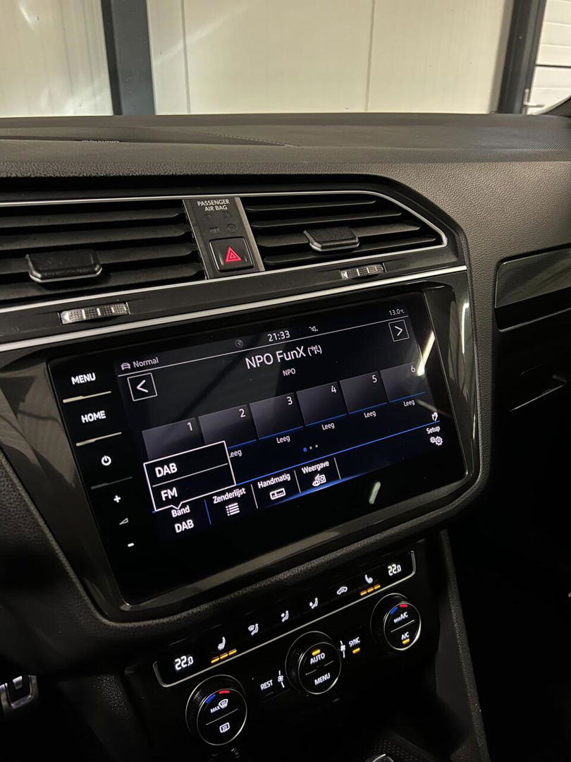 Volkswagen Tiguan 1.5 TSI R-line Pano Virtual Camera NAP VOL