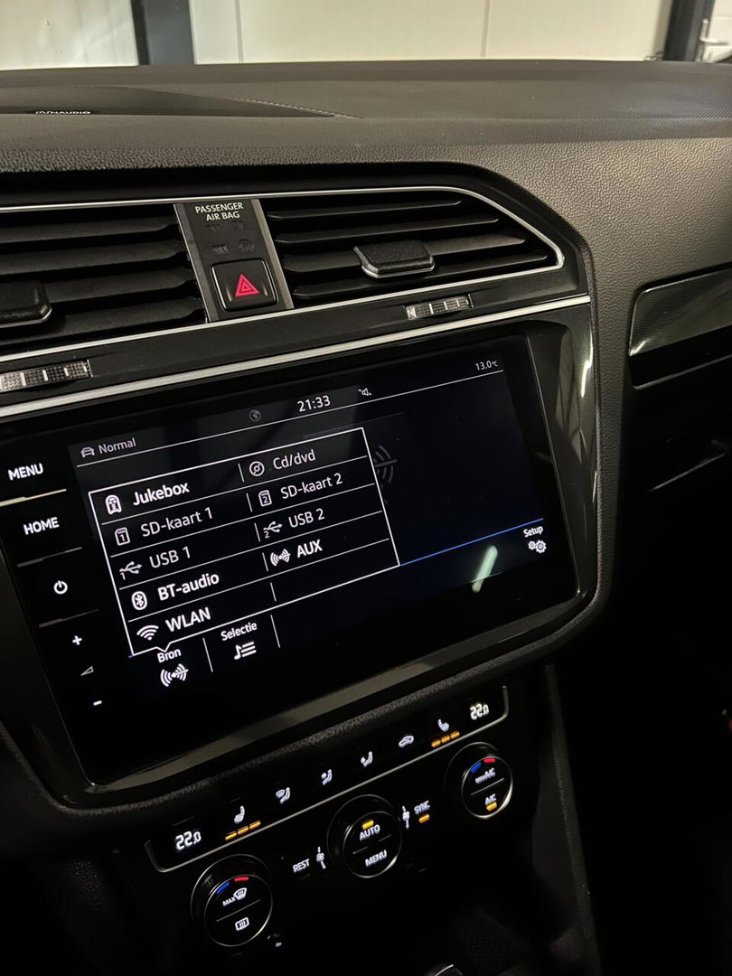 Volkswagen Tiguan 1.5 TSI R-line Pano Virtual Camera NAP VOL