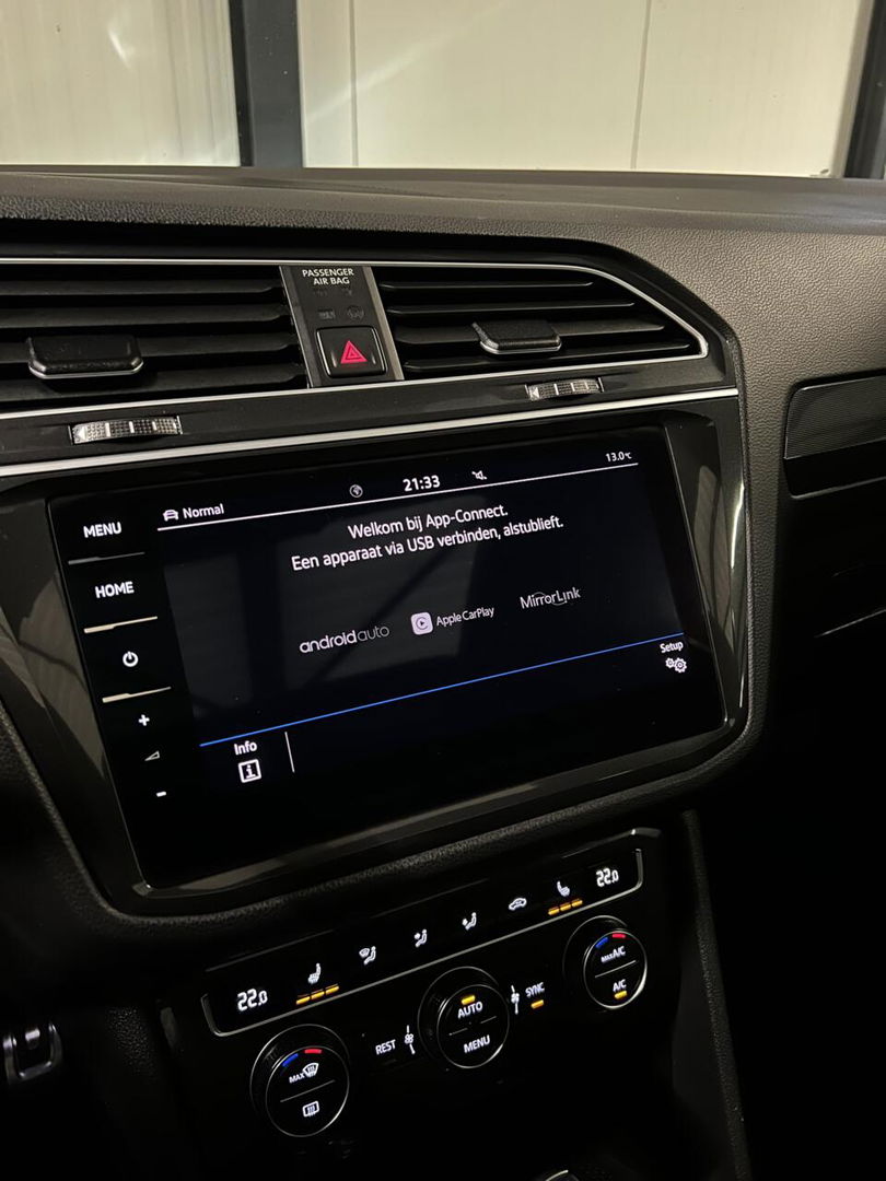 Volkswagen Tiguan 1.5 TSI R-line Pano Virtual Camera NAP VOL